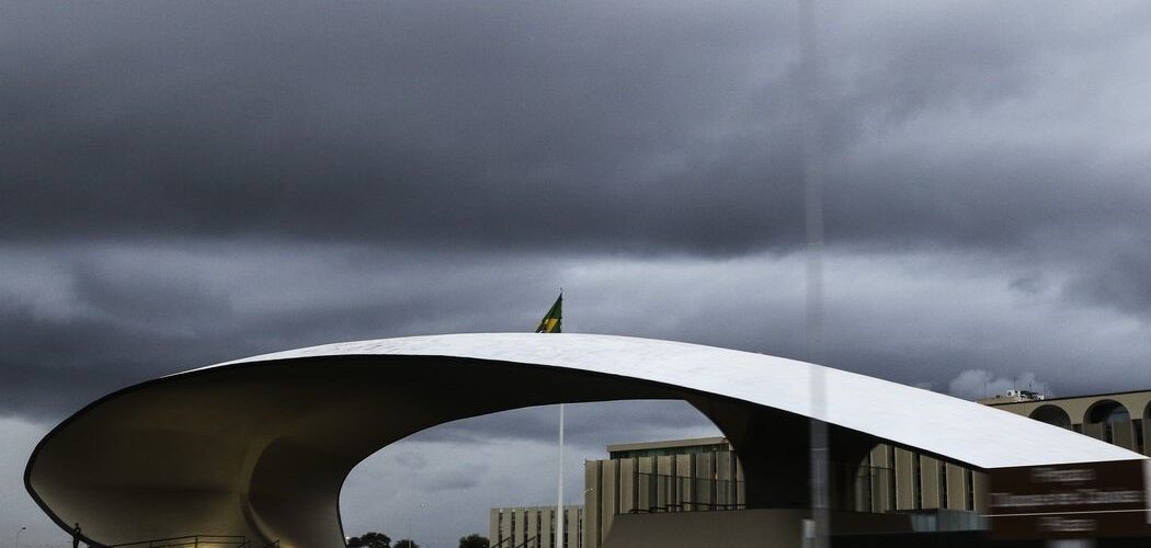 Exército diz que medidas contra alvos da PF dependem da Justiça