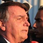 Investigação: Defesa de Bolsonaro quer adiar depoimento à PF em caso sobre golpe