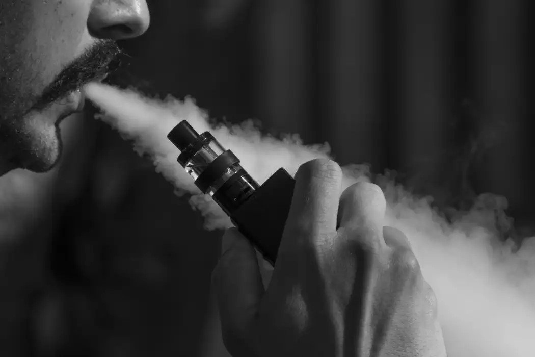 Saúde: Anvisa mantém proibição ao cigarro eletrônico no país