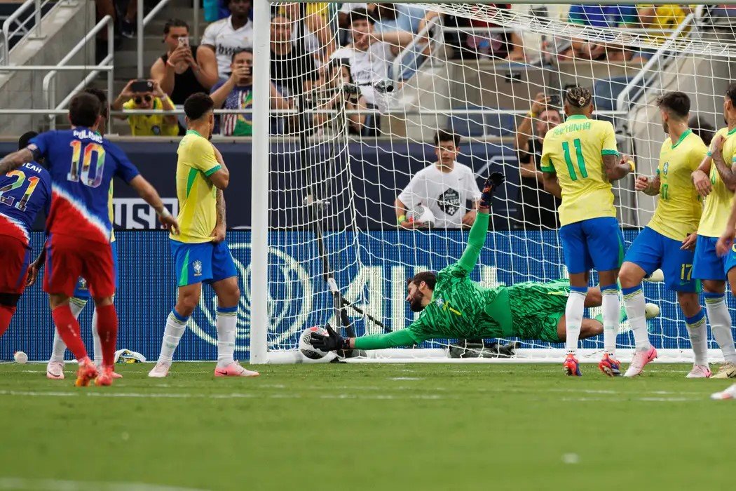 Brasil empata com EUA em último teste antes da Copa América