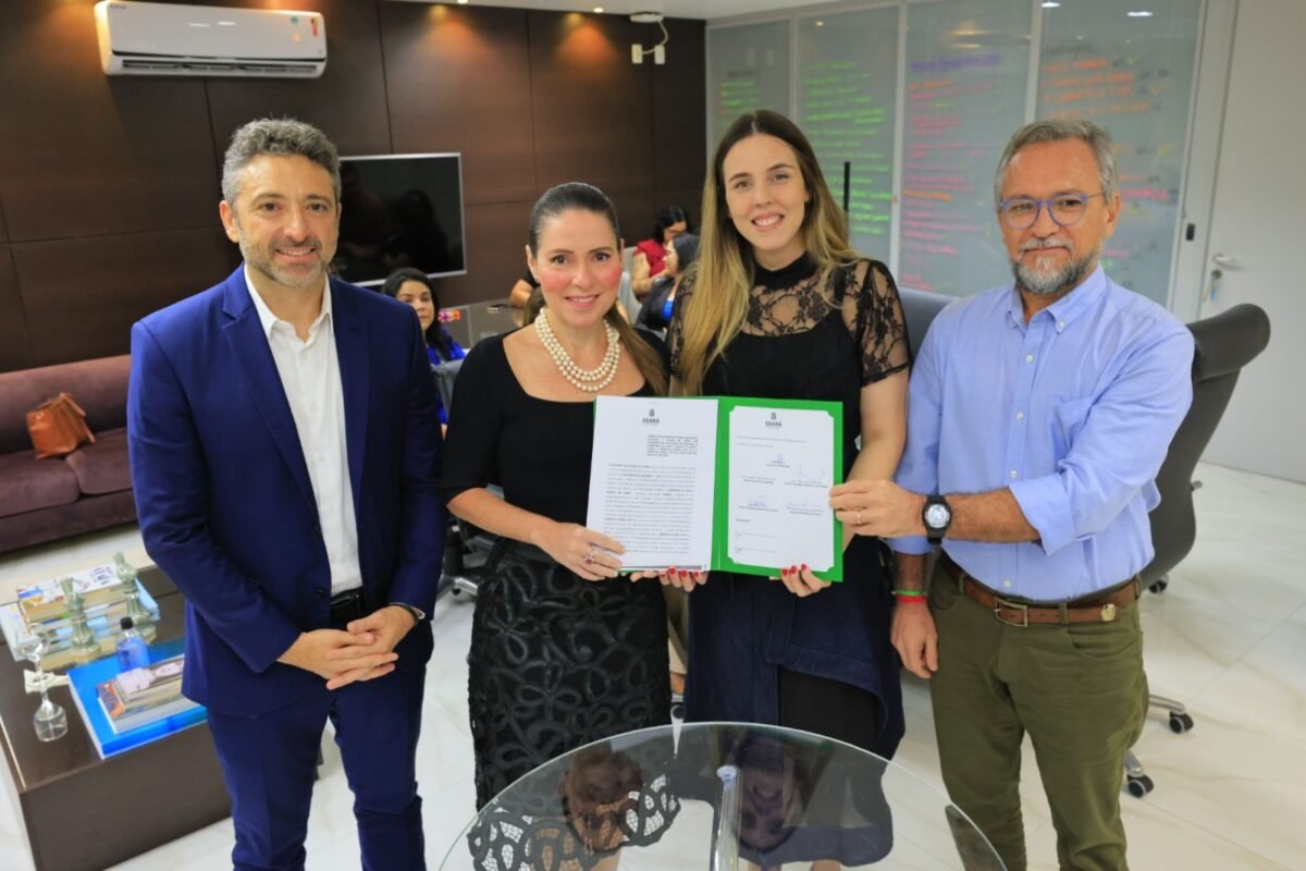 Governo do Estado, Cagece e Ambiental Ceará firmam parceria para capacitar mulheres na área do saneamento