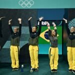 Equipe feminina conquista bronze na ginástica artística em Paris