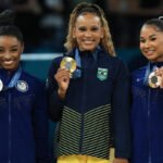 Rebeca é ouro no solo e vira maior medalhista olímpica do Brasil