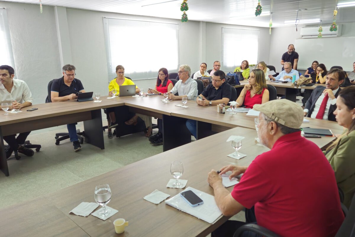 Equipes de transição da Prefeitura de Fortaleza se reúnem com Secretarias do Desenvolvimento Econômico e da Saúde