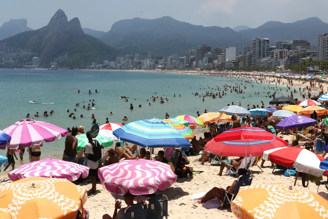 Turismo: Embratur prevê verão com recordes no turismo internacional