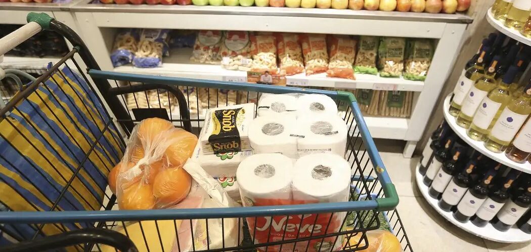 Lula fará reunião para discutir como baixar preço dos alimentos