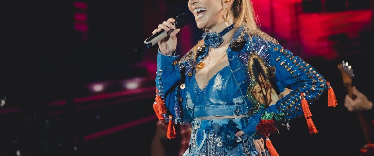 olange Almeida comanda ensaio no Colosso neste fim semana