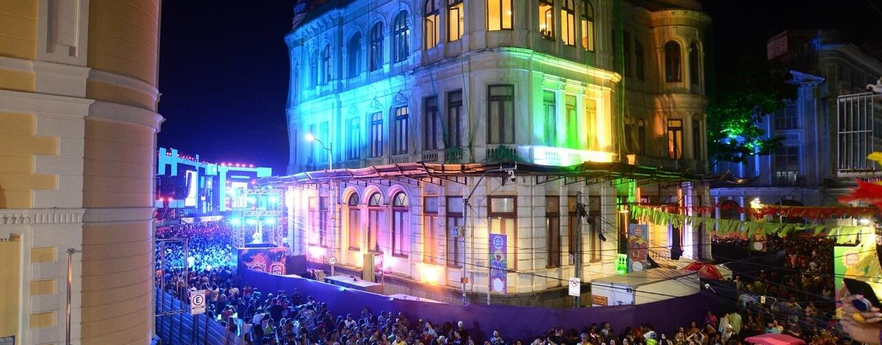 Palácio do Comércio sedia mais uma edição do Camarote Marco Zero no Recife Antigo