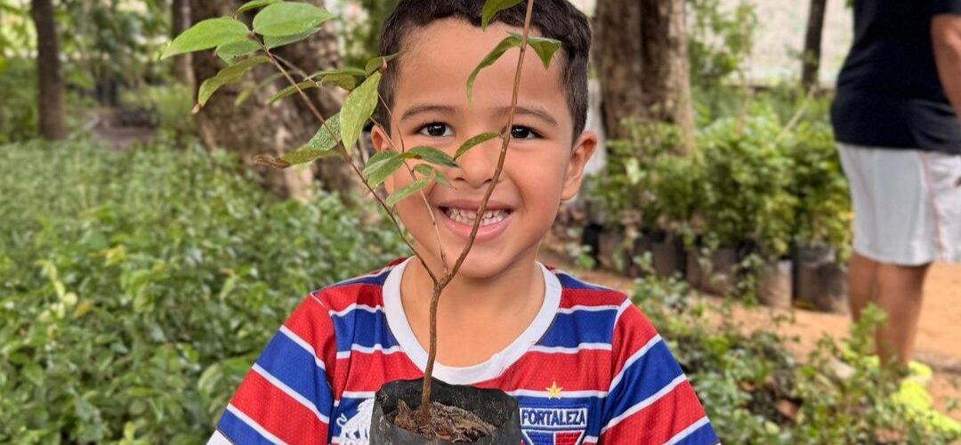 Meio Ambiente: Prefeitura de Fortaleza doa mudas para conquistar ambiente urbano mais verde