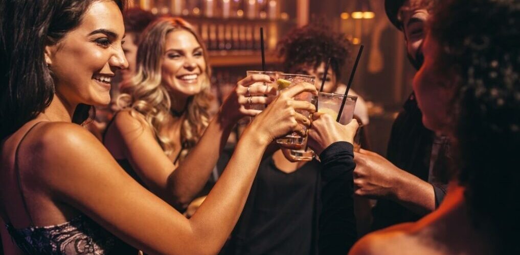 Consumo: 62% dos bares e restaurantes cearenses projetam aumento no faturamento para o carnaval 2025