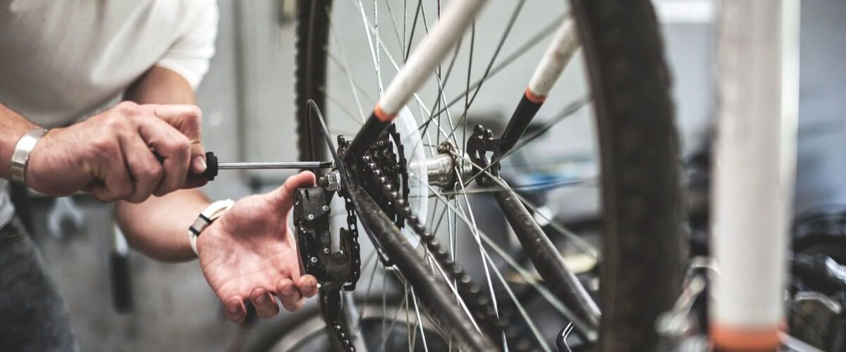 A teoria da bicicleta quebrada: como a desconstrução nos leva à inovação real