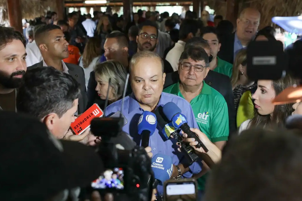 8 de janeiro: Moraes arquiva inquérito contra governador do DF