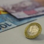 Economia: Restituição do Imposto de Renda: Receita Federal paga lote da malha fina nesta segunda-feira