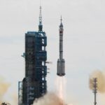 Espaço: China lança nova missão espacial tripulada rumo à estação Tiangong
