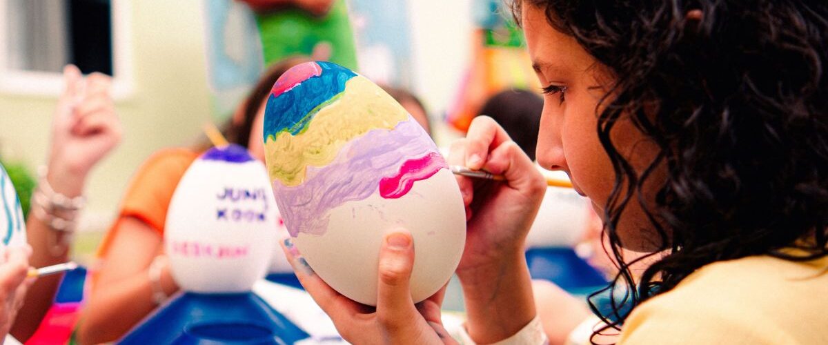 Feriadão: Beach Park tem programação especial de Páscoa para crianças e famílias em 2025