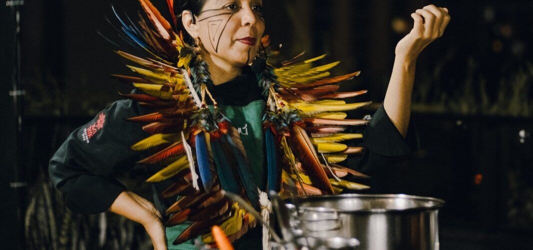 Gastronomia: Projeto Mayú Brasileiro estreia com jantar amazônico da chef Tainá Marajoara