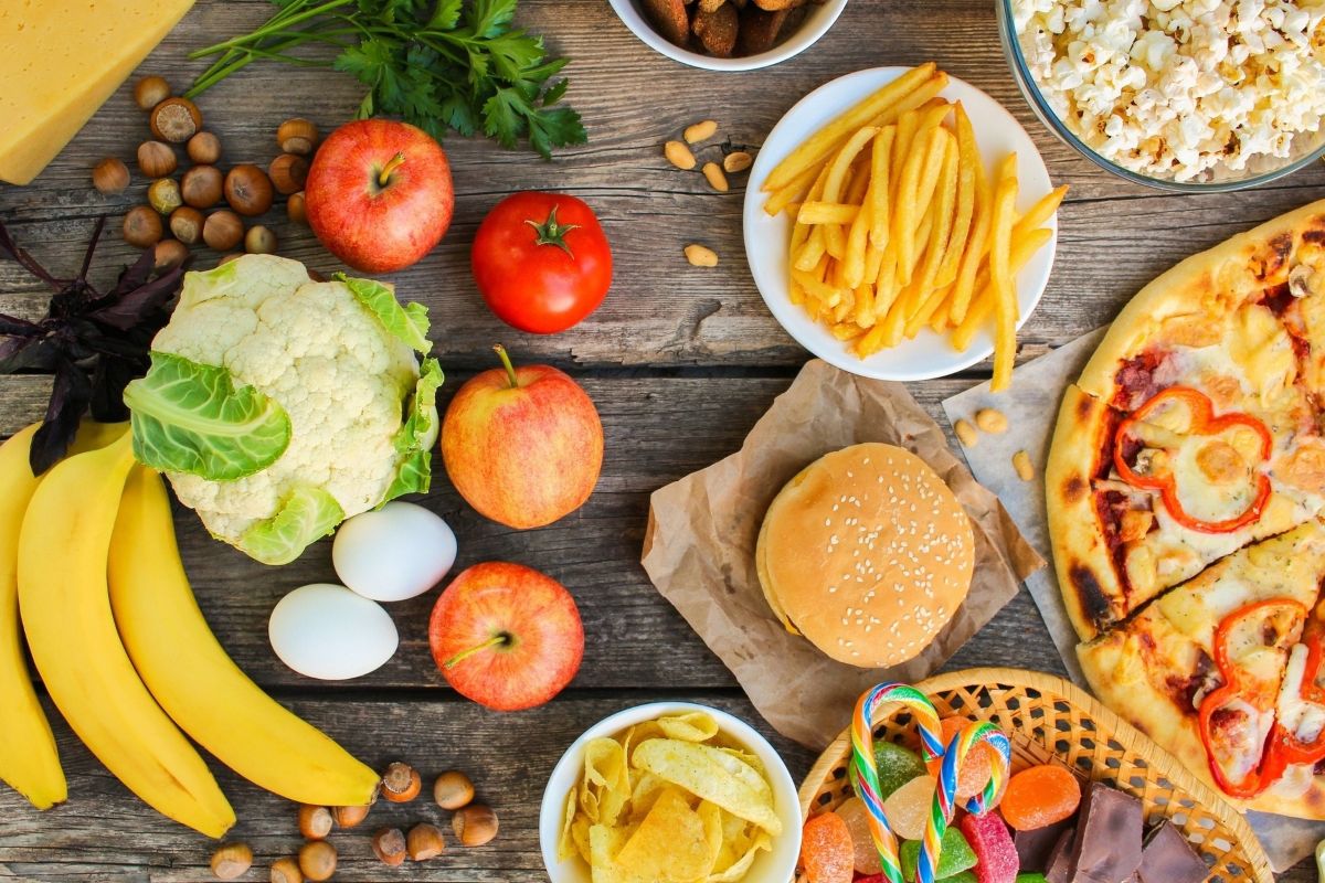 Economia: Inflação recua para 5,57% em 2025, mas segue acima da meta definida pelo Banco Central