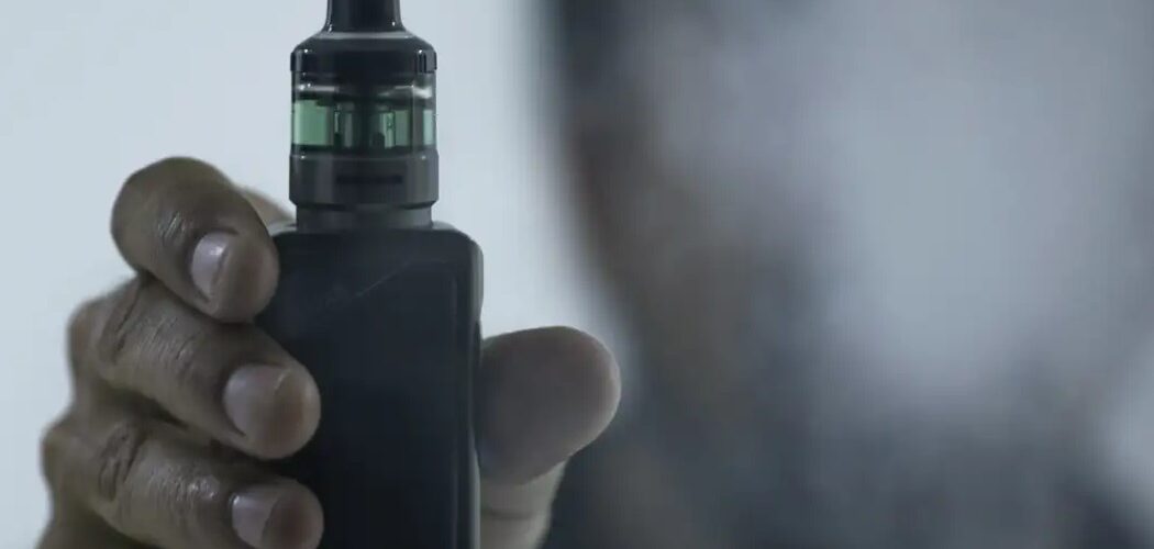 Ilegal: Governo dá 48h para YouTube, Instagram, TikTok e e-commerces removerem anúncios de cigarros eletrônicos