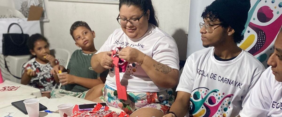 Capacitação: Curso gratuito de costura para fantasias de Carnaval abre inscrições no Ceará