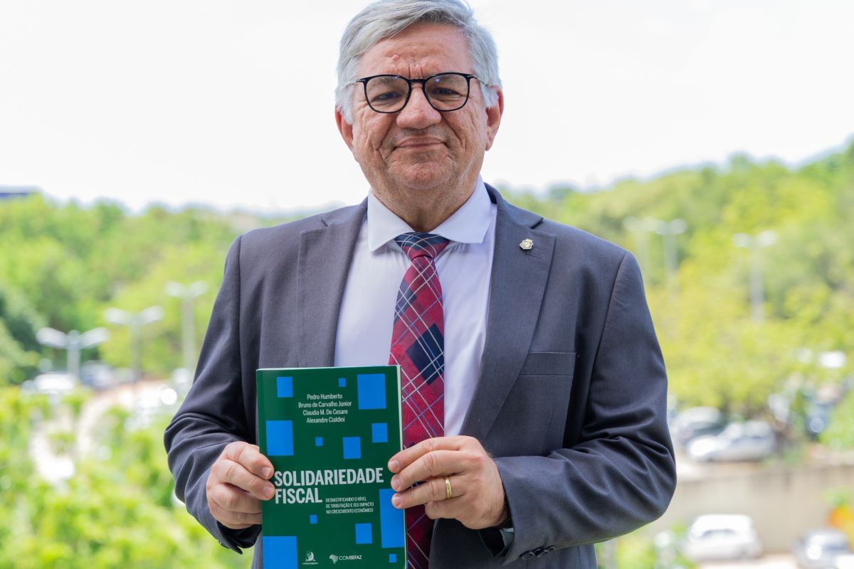 Livro: Alexandre Cialdini lança livro “Solidariedade Fiscal” e defende tributação justa para impulsionar crescimento