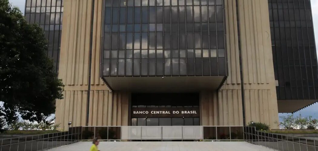 Boletim Focus: Mercado eleva projeção de crescimento do PIB brasileiro para 2,14%