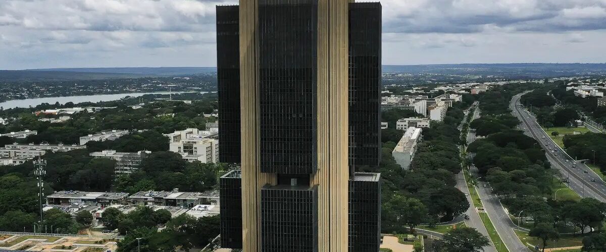 Economia: Mercado reduz previsão de inflação para 2025, mas expectativa ainda supera teto da meta do Banco Central