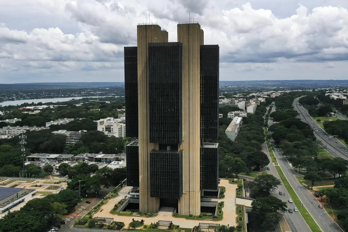 Economia: Mercado reduz previsão de inflação para 2025, mas expectativa ainda supera teto da meta do Banco Central