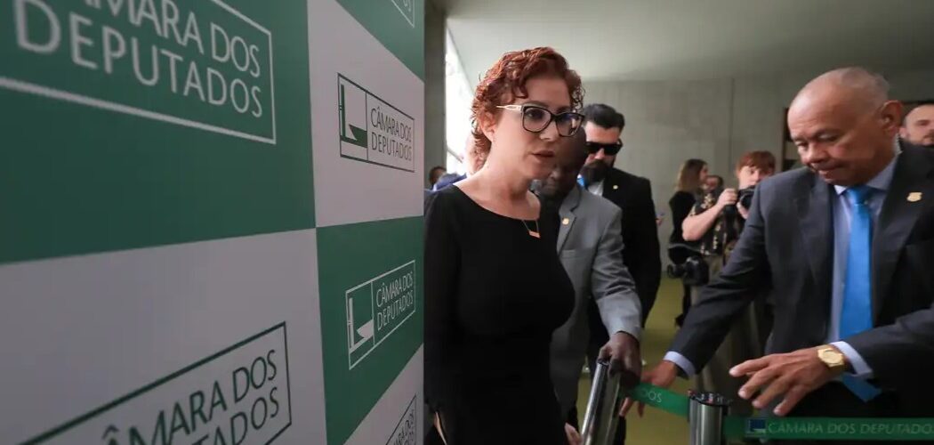 Extradição: Hugo Motta afirma que Câmara já toma providências sobre caso Zambelli