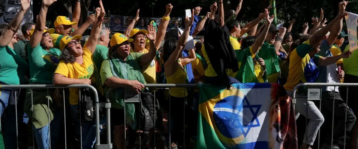 Ato Público: PL enfrenta divisões internas sobre sucessão de Bolsonaro e estratégias contra governo Lula