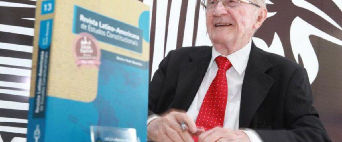 Comenda: Alece entrega Medalha Paulo Bonavides a personalidades do Direito em homenagem ao centenário do jurista