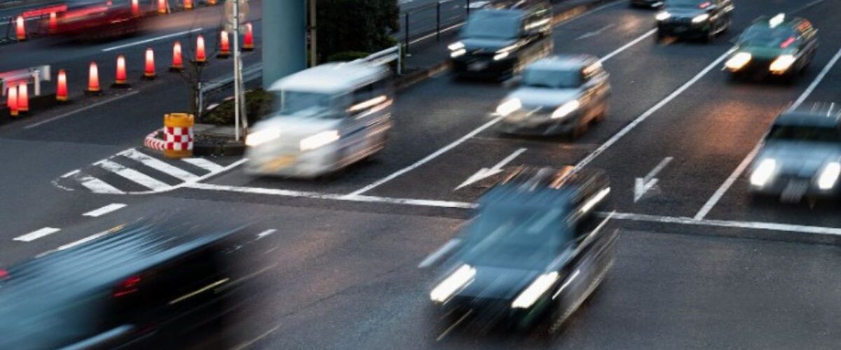 Tecnologia transforma pedágios no Brasil com crescimento de 33% nas tags e avanço do Free Flow