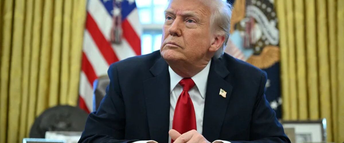 Tarifaço: Trump assina decreto e impõe tarifa de 50% sobre produtos brasileiros