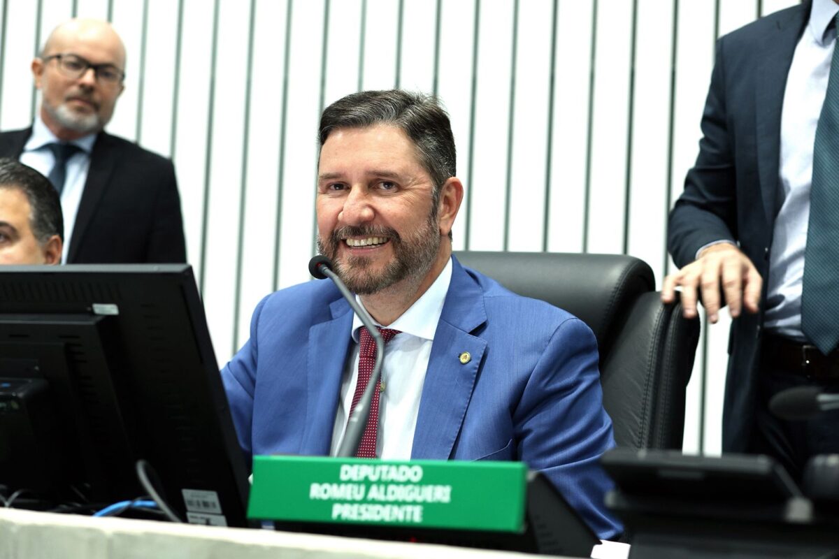 Política: Alece aprova criação do Selo de Conformidade Digital para empresas no Ceará