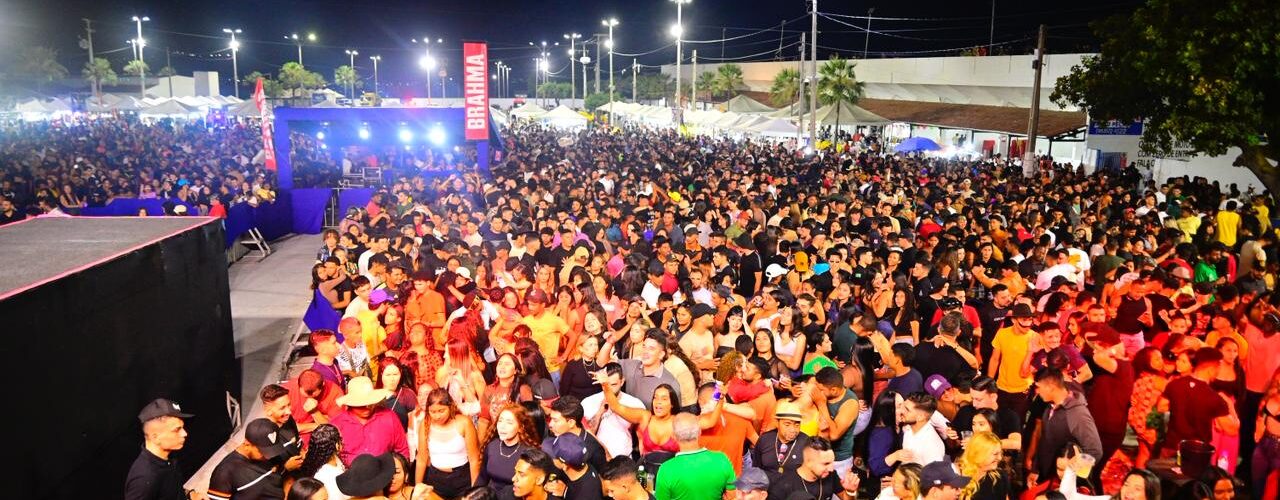 Música e tradição marcam segunda noite da 47ª Vaquejada de Juazeiro do Norte
