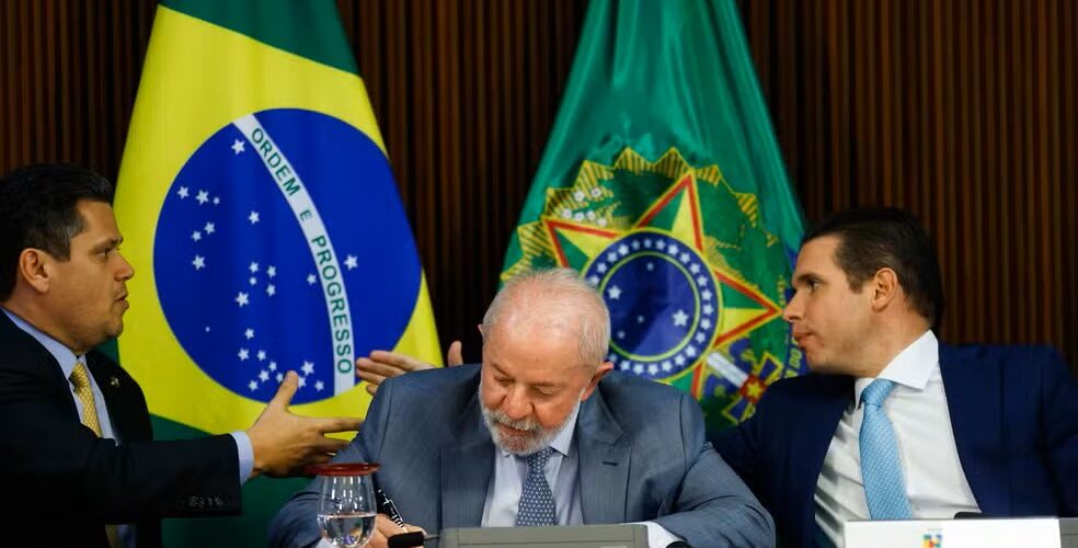 Justiça: Alexandre de Moraes suspende decretos de Lula e do Congresso sobre IOF e convoca conciliação entre os Poderes