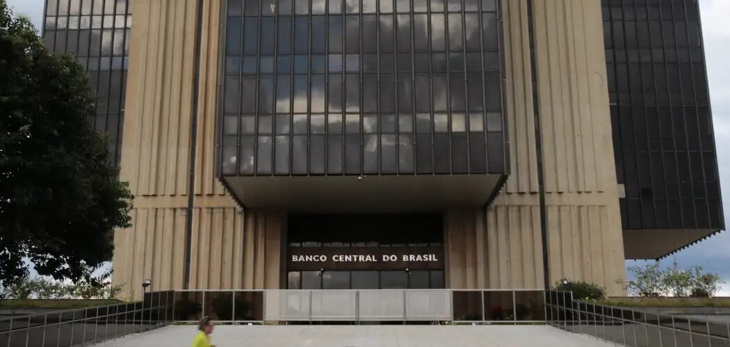 Economia: Mercado financeiro reduz projeção da inflação para 5,09% em 2025