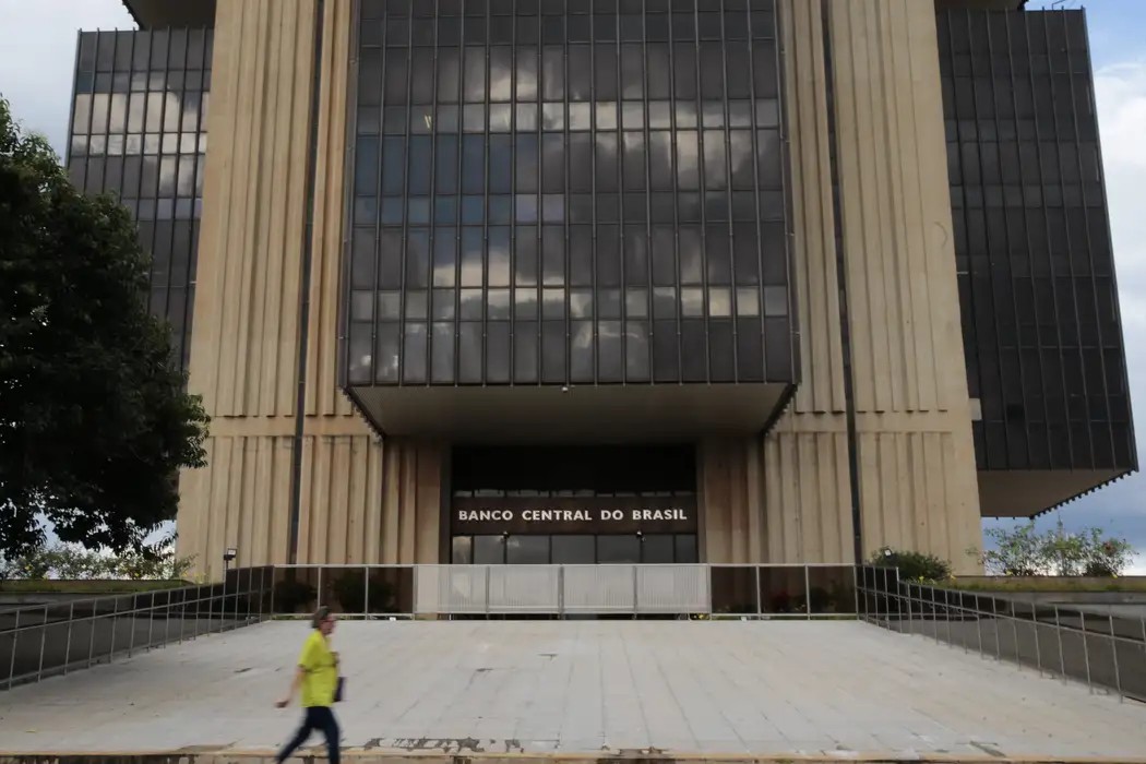 Economia: Mercado financeiro reduz projeção da inflação para 5,09% em 2025