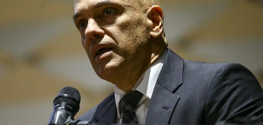 Crise: EUA revogam visto de Alexandre de Moraes, familiares e aliados no STF após operação contra Bolsonaro