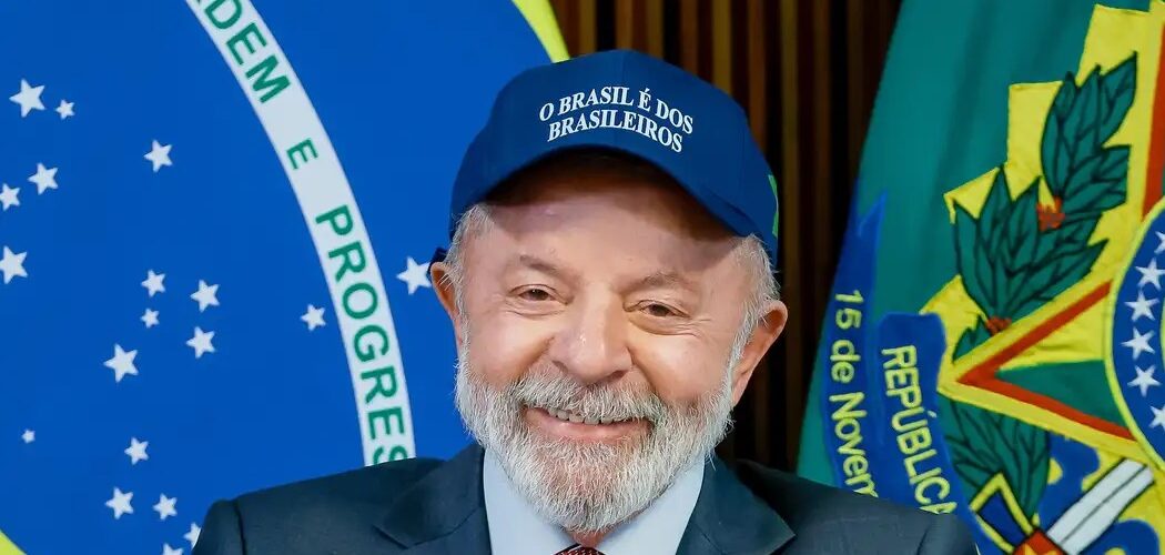 Política: Lula afirma que "não tem pressa" para aplicar reciprocidade contra os EUA e reforça disposição para negociar