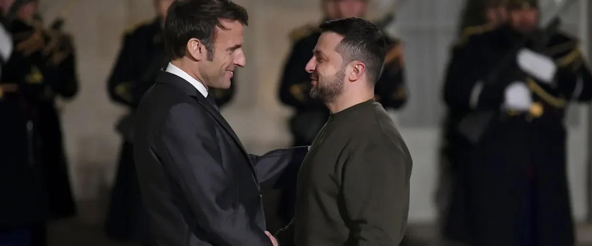 Internacional: Europeus se reúnem antes de encontro entre Zelensky e Trump, afirma França