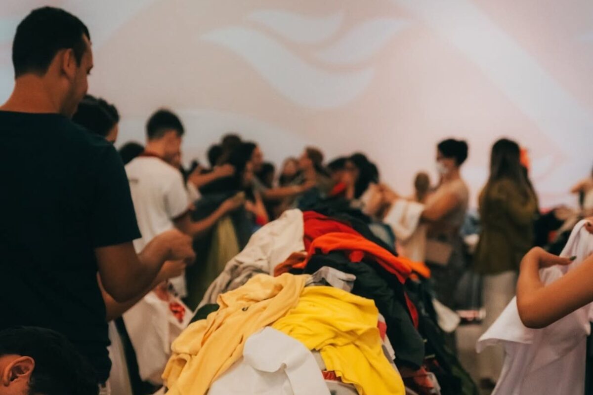 Oportunidade: Bazar beneficente da CCVideira oferece peças a partir de R$ 5 em Fortaleza