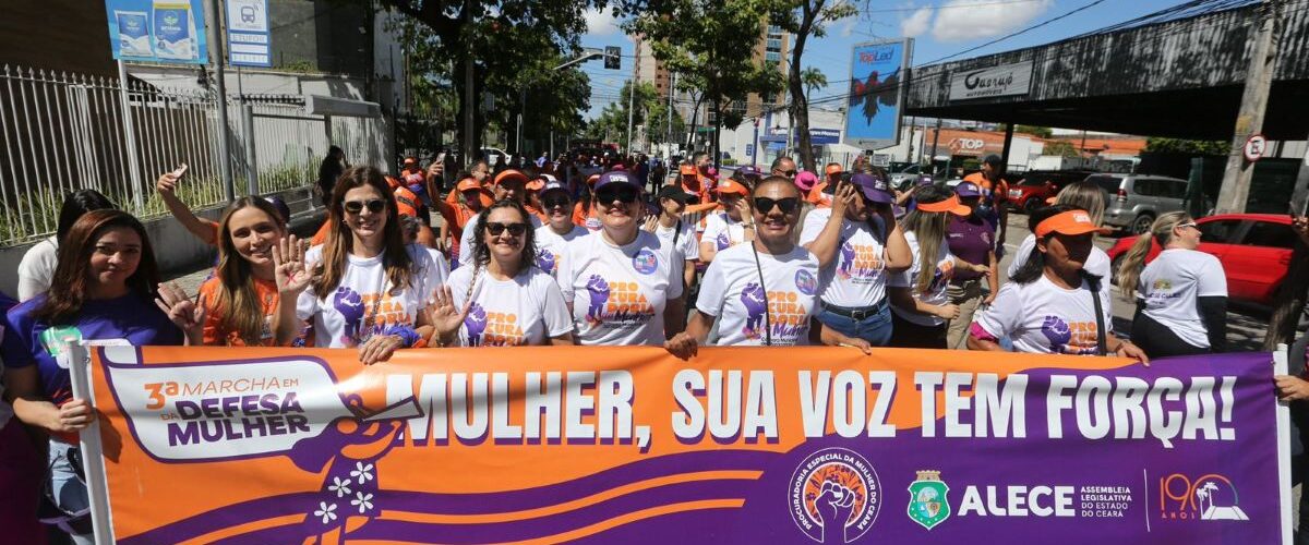 Agosto Lilás: Marcha da Alece mobiliza sociedade cearense no combate à violência de gênero