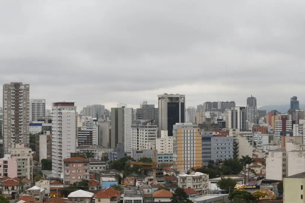 Censo: Brasil tem 15 cidades com mais de 1 milhão de habitantes em 2025, aponta IBGE