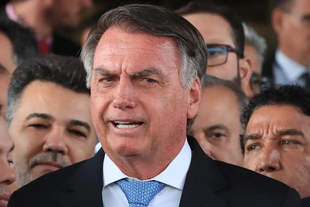 Investigação: Bolsonaro condiciona anistia de golpistas ao fim de tarifas dos EUA, aponta PF