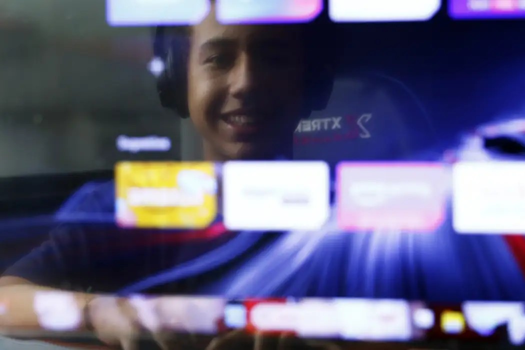 Política: Congresso Nacional analisa projetos para proteger crianças e adolescentes na internet