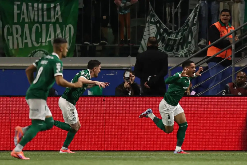 Futebol: Palmeiras vence River Plate novamente e garante vaga na semifinal da Libertadores