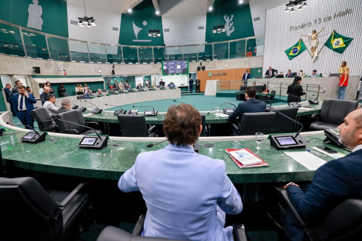 Política: Alece aprova recursos para manutenção do Hospital da Polícia Militar do Ceará