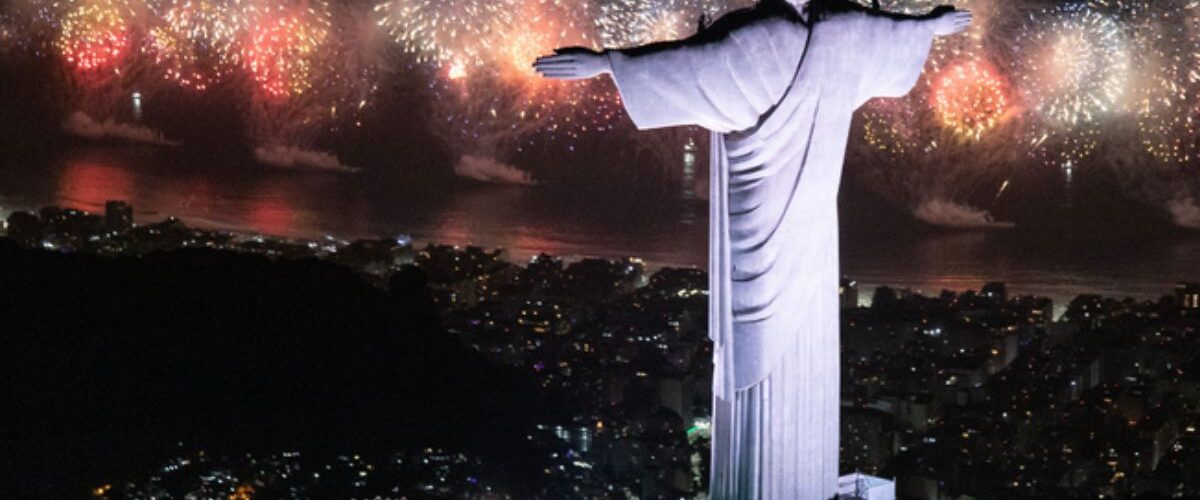 Destaque: Rio de Janeiro é eleito destino favorito de turistas americanos para Natal e Réveillon