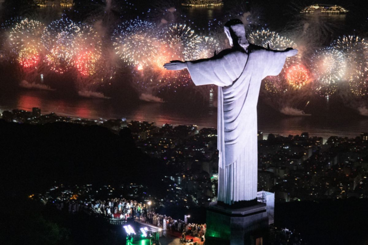 Destaque: Rio de Janeiro é eleito destino favorito de turistas americanos para Natal e Réveillon