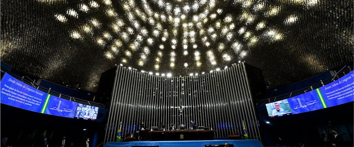 Política: Pautas econômicas avançam no Congresso com isenção de IR até R$ 5 mil e taxação de apostas